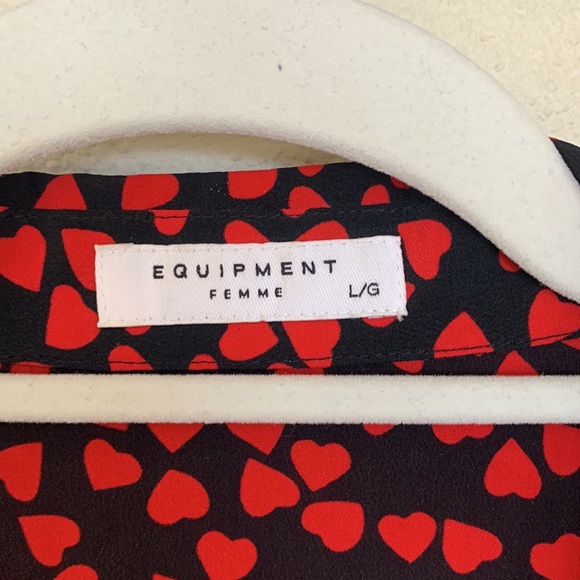 Equipment Femme silk sleeveless button down heart blouse top - Picture 5 of 9